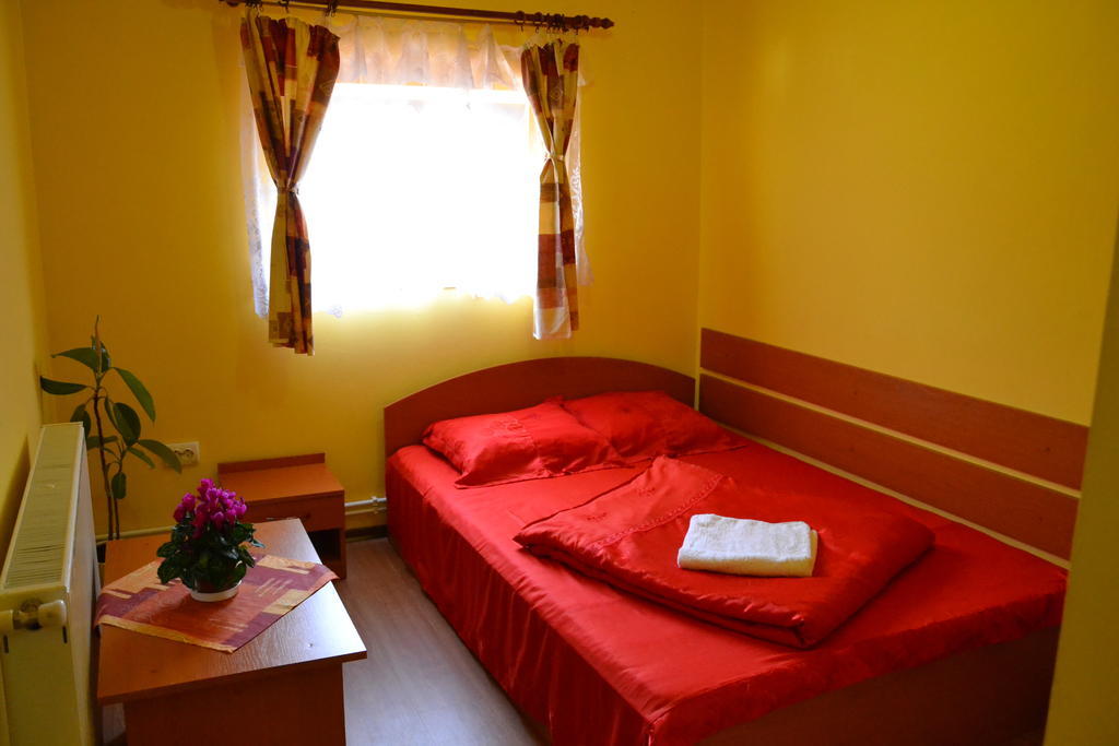 Pensiunea Lala BaileTusnad Habitación foto