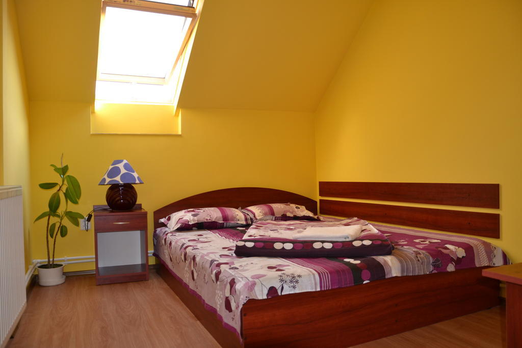Pensiunea Lala BaileTusnad Habitación foto